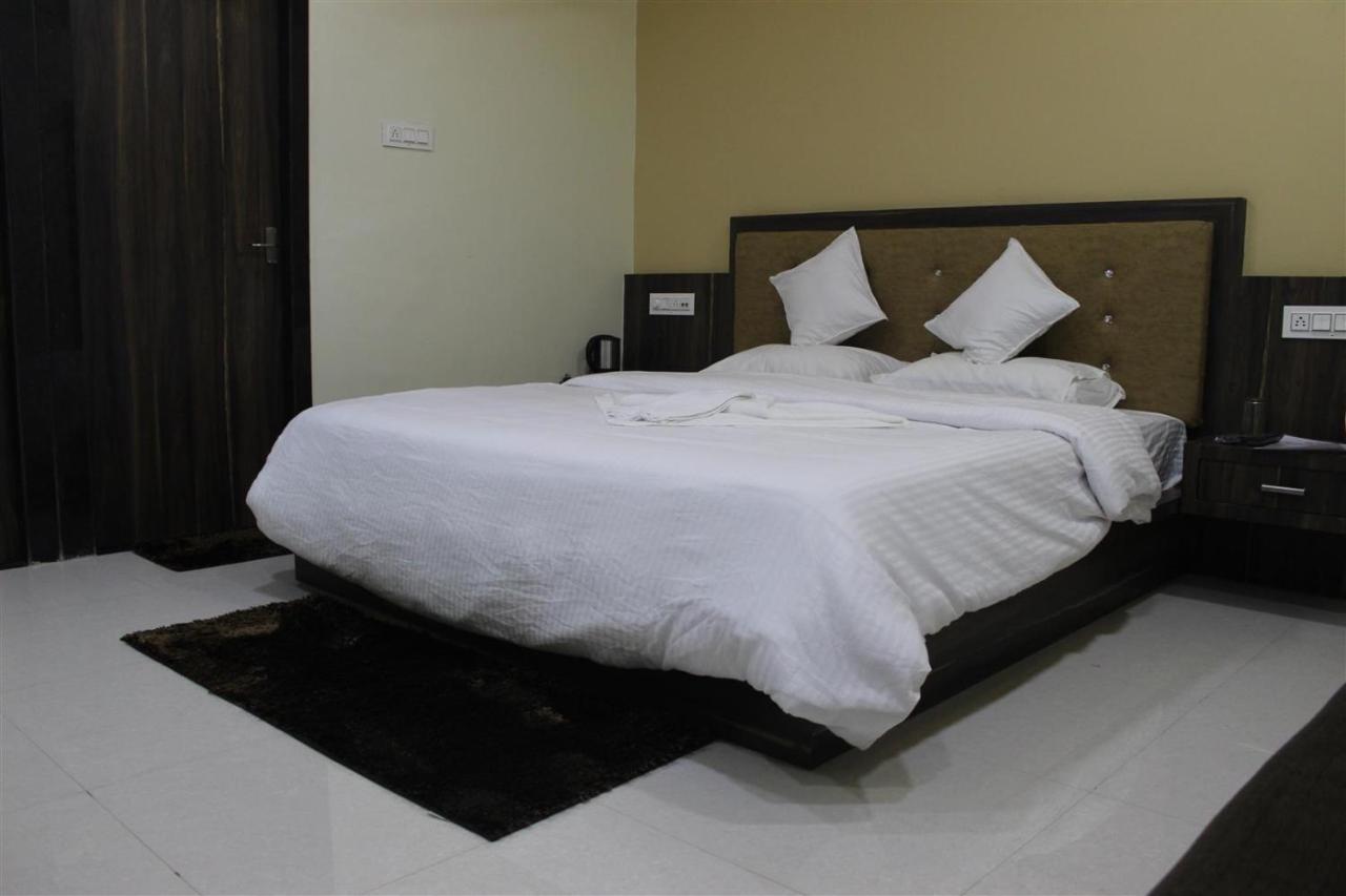 Hotel Shri Sharanam Maheshwar المظهر الخارجي الصورة