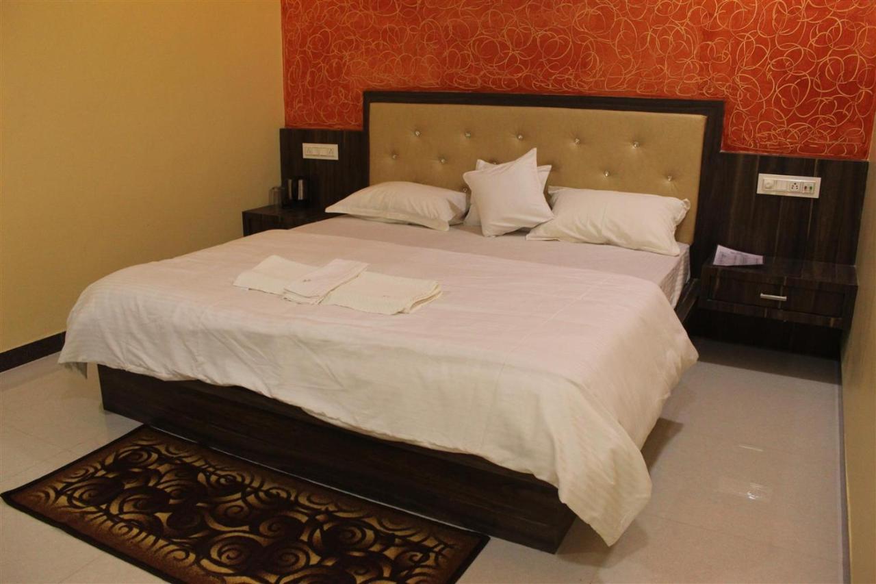 Hotel Shri Sharanam Maheshwar المظهر الخارجي الصورة